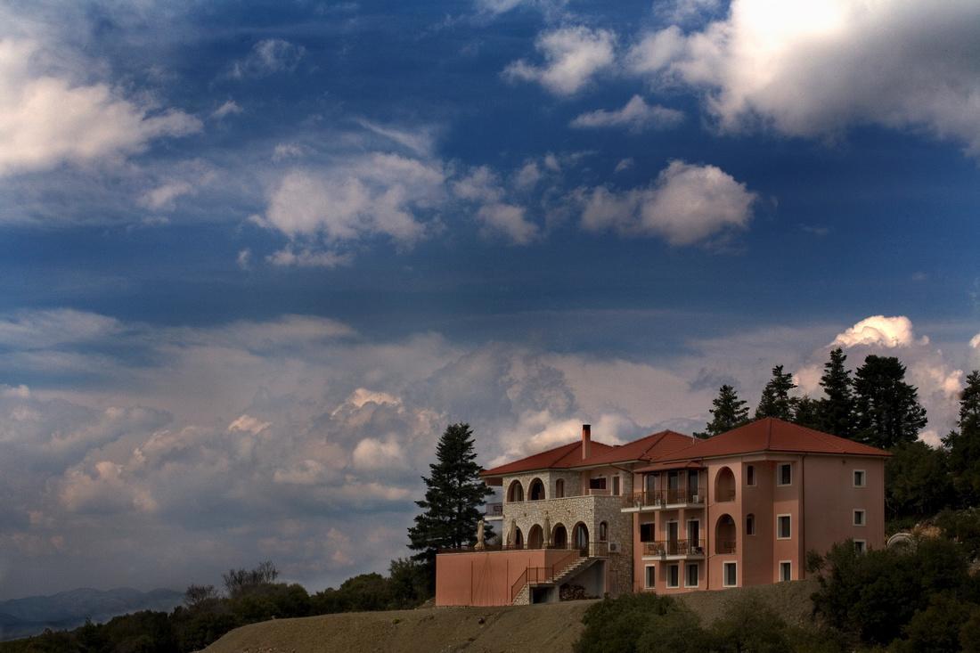 Vytina Mountain View Hotel Exterior foto